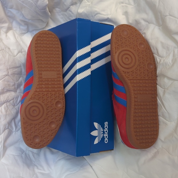 Rare Adidas Rouge OG Sneakers (Like New w/ Tags and original box) - Picture 4 of 5